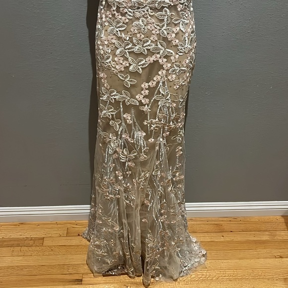 Mac Duggal Floral Embroidered Corset Bodice Gown NWT - Picture 10 of 17